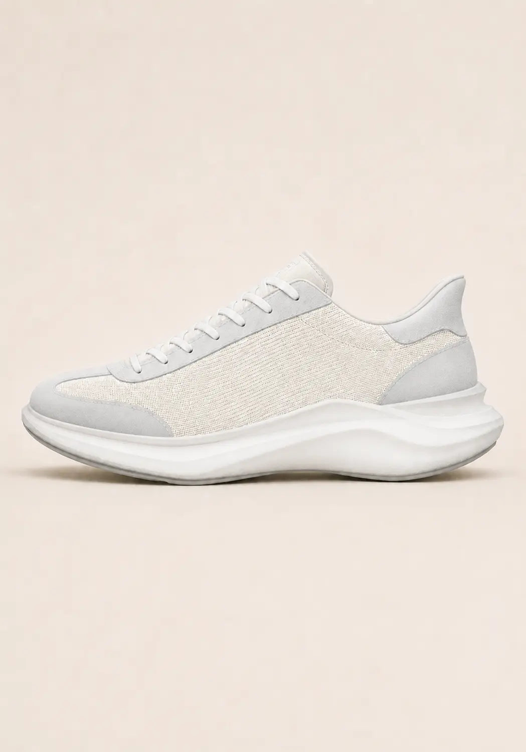 VUZUGU AURA German Trainer Knit-White