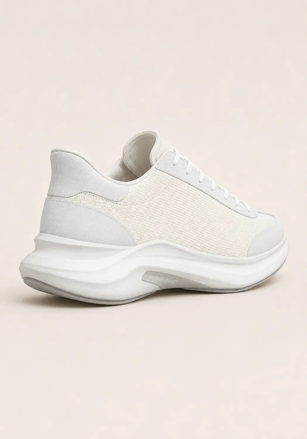 VUZUGU AURA German Trainer Knit-White